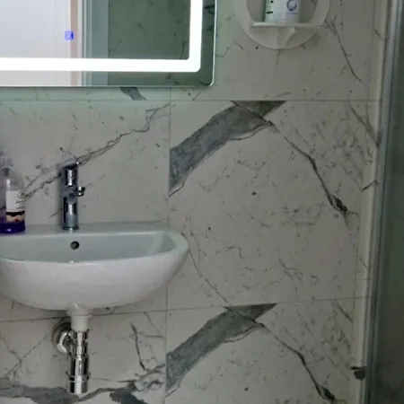 Luxury Rent * Tirana