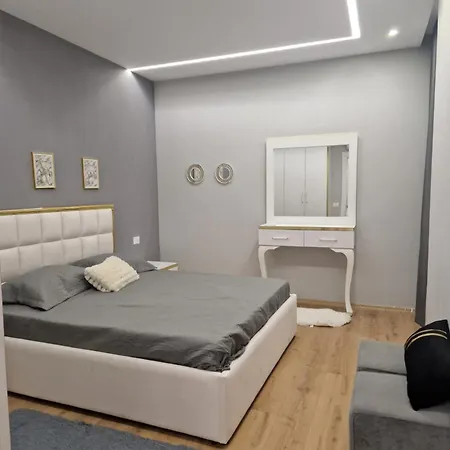 Luxury Rent *